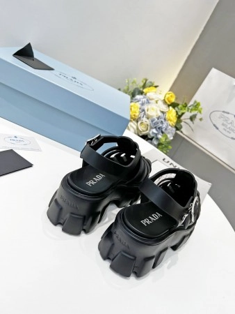 PRADA FOAM SANDALS IN BLACK RUBBER - PSD001