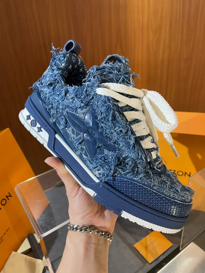 LV SKATE SNEAKERS