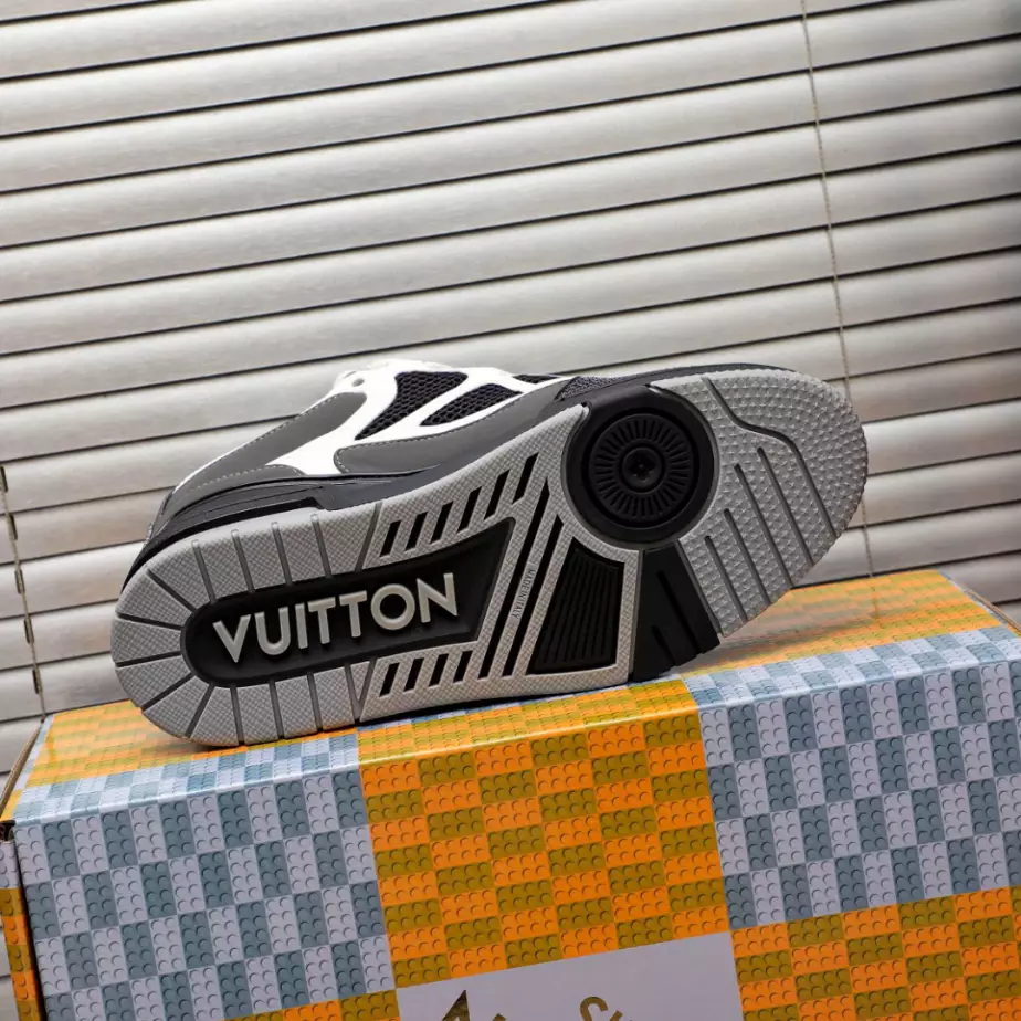 LV SKATE SNEAKERS