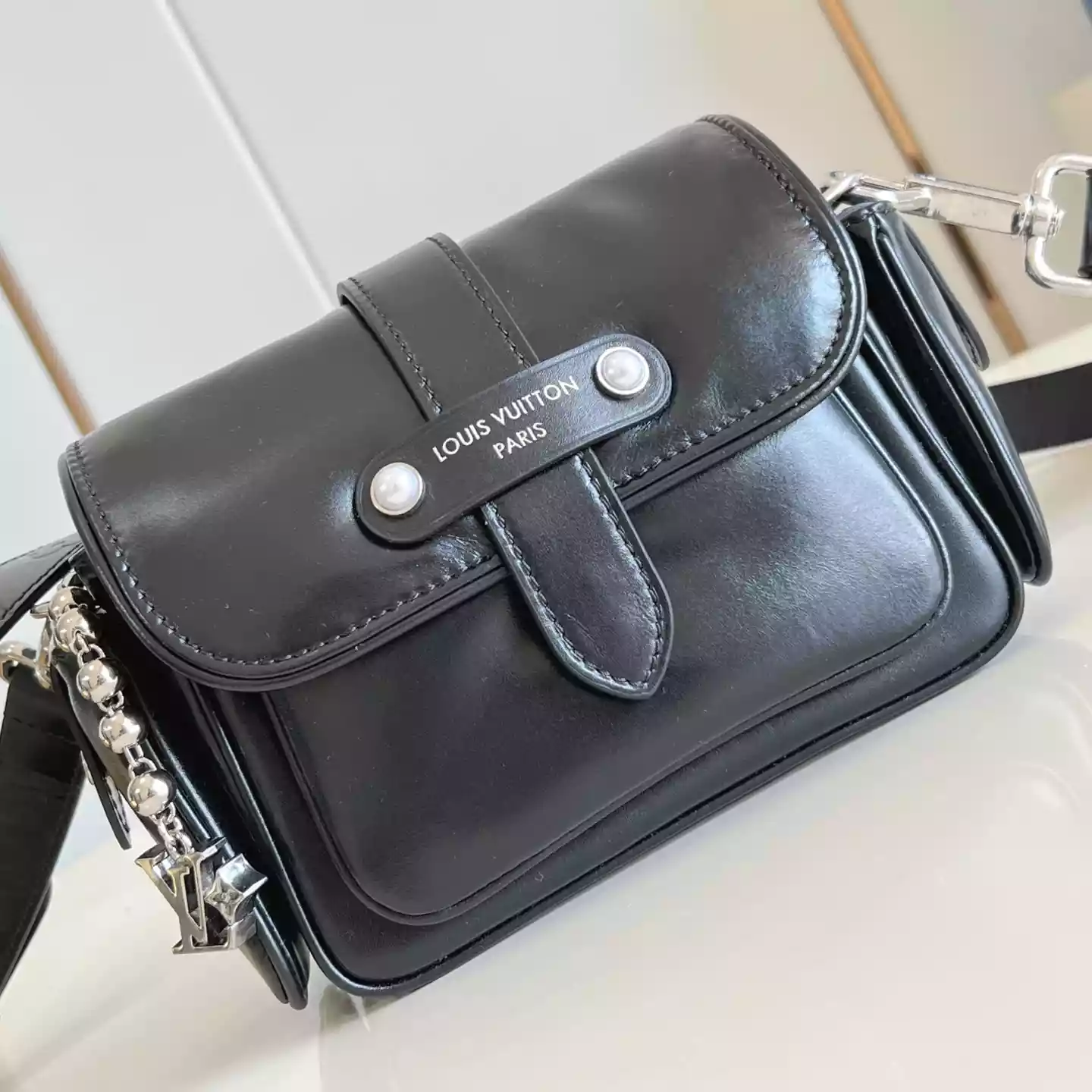 CARGO WEARABLE WALLET BLACK CALF LEATHER - LW316 CARGO WEARABLE WALLET BLACK CALF LEATHER