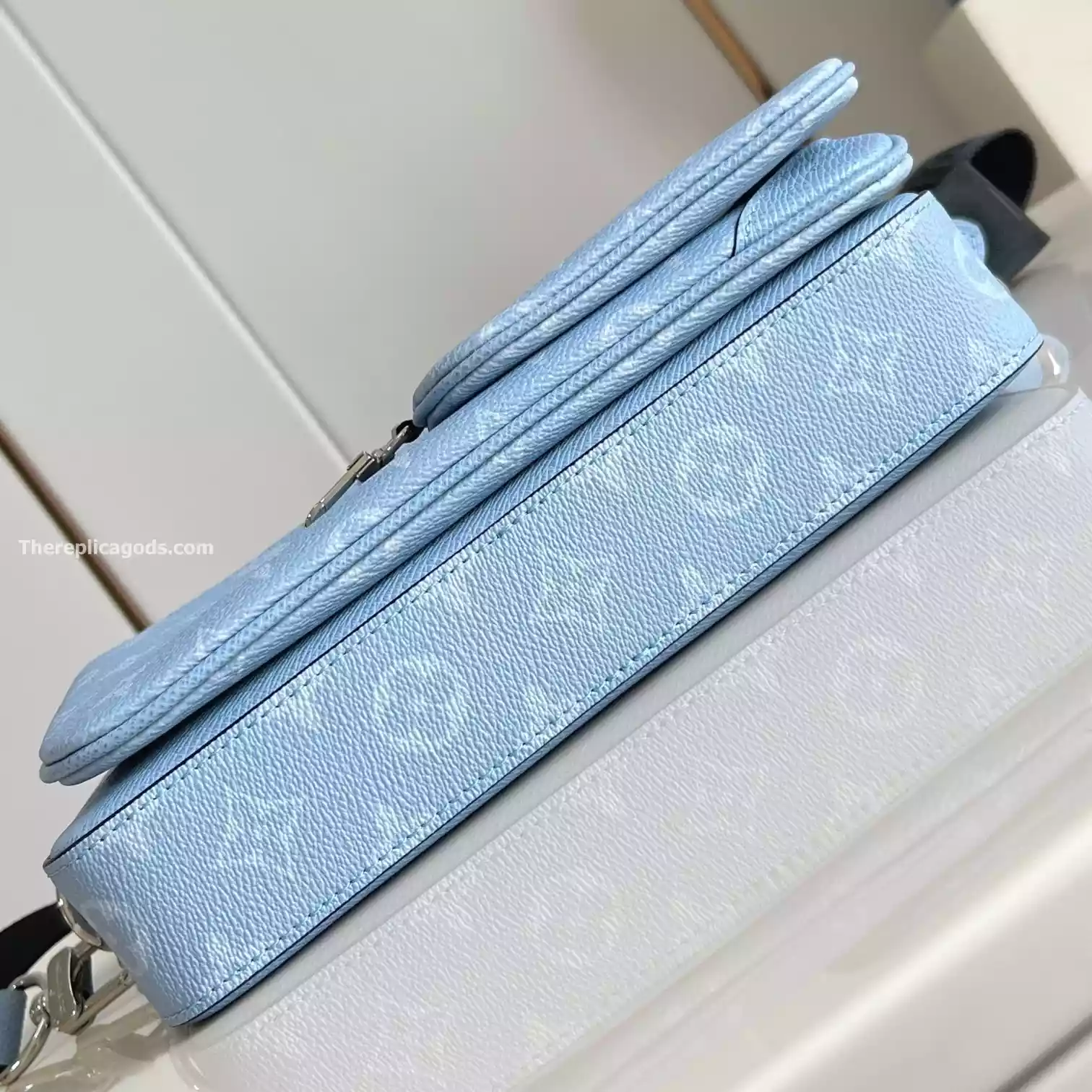 TRIO MESSENGER BAG SKY BLUE MONOGRAM CANVAS TAIGA COWHIDE LEATHER - LW320 TRIO MESSENGER BAG SKY BLUE MONOGRAM CANVAS TAIGA COWHIDE LEATHER