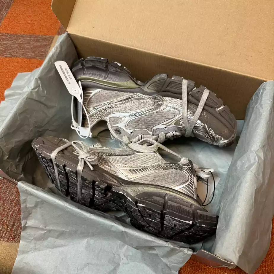 BALENCIAGA MEN'S 3XL SNEAKER - BLA111