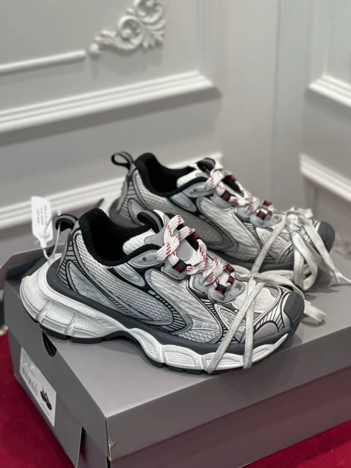 BALENCIAGA MEN'S 3XL SNEAKER - BLA120