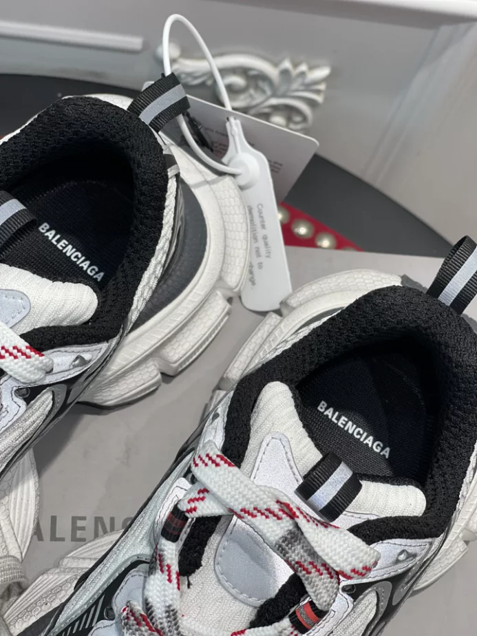 BALENCIAGA MEN'S 3XL SNEAKER - BLA120