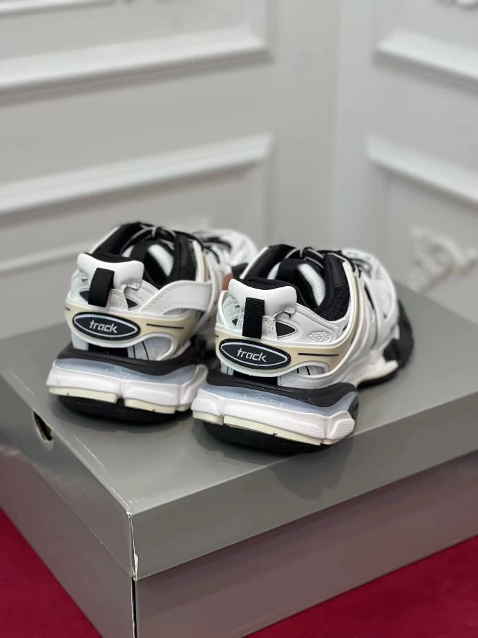 BALENCIAGA TRACK SNEAKER - BLA128