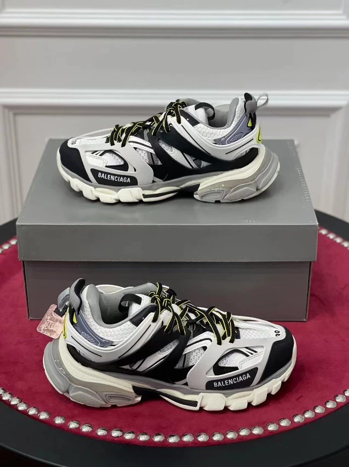 BALENCIAGA TRACK SNEAKER - BLA138