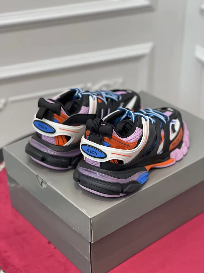 BALENCIAGA TRACK SNEAKER - BLA140