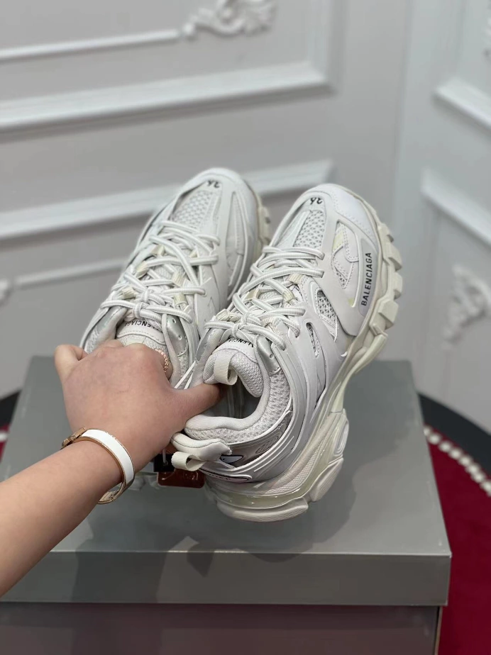 BALENCIAGA TRACK SNEAKER - BLA143