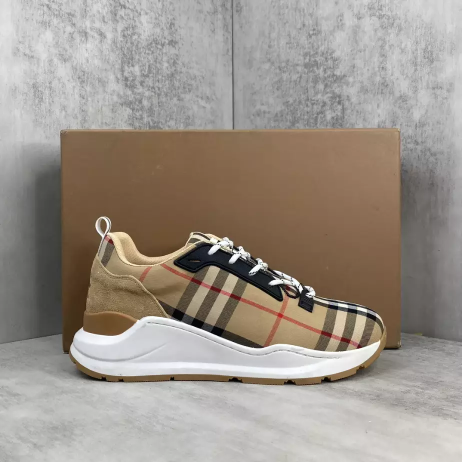 BURBERRY PLATFORM SNEAKERS - BBR058