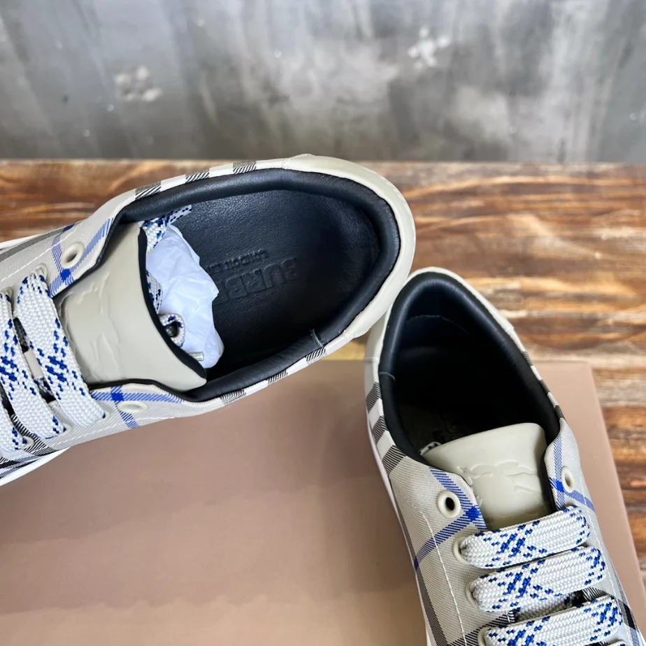 BURBERRY CHECK AND LEATHER SNEAKERS - BBR072