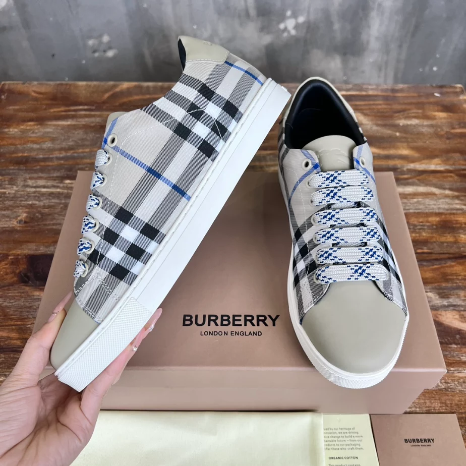 BURBERRY CHECK AND LEATHER SNEAKERS - BBR072