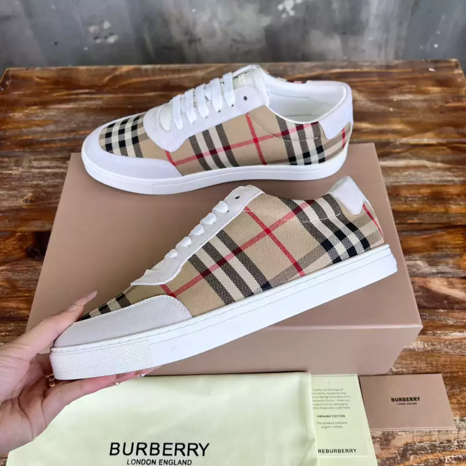 BURBERRY CHECK AND LEATHER SNEAKERS - BBR075