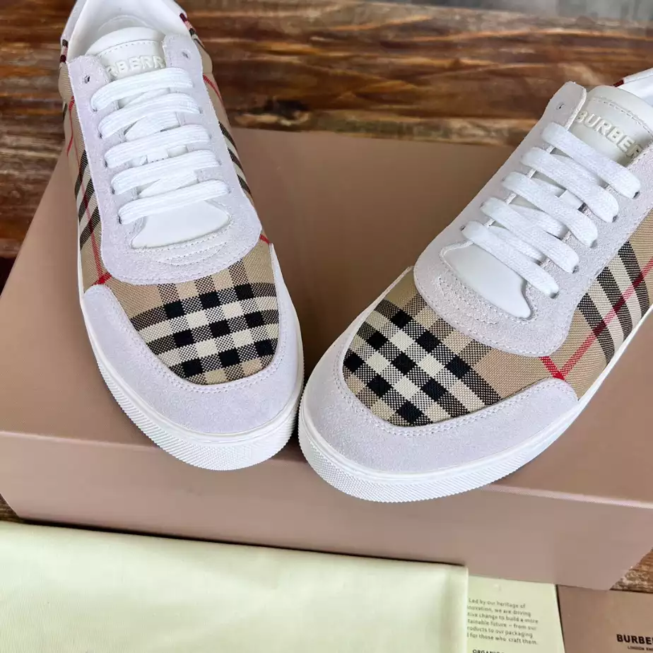 BURBERRY CHECK AND LEATHER SNEAKERS - BBR075
