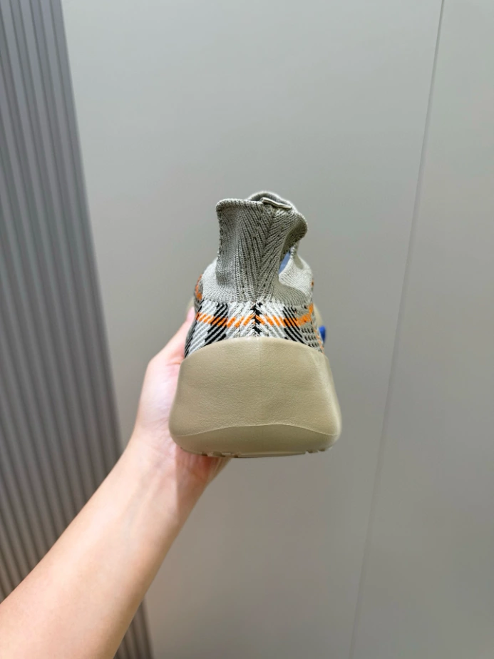 BURBERRY CHECK KNIT NEPTUNE SNEAKERS - BBR055