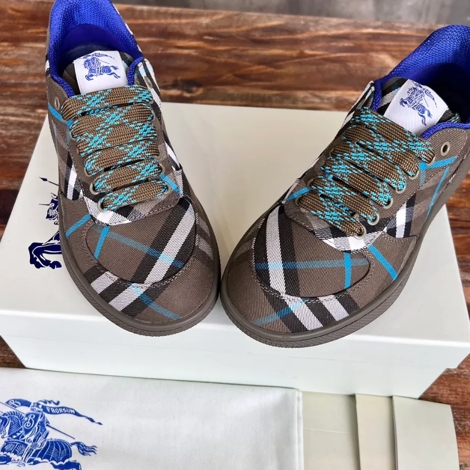 BURBERRY CHECK TERRACE SNEAKERS - BBR070