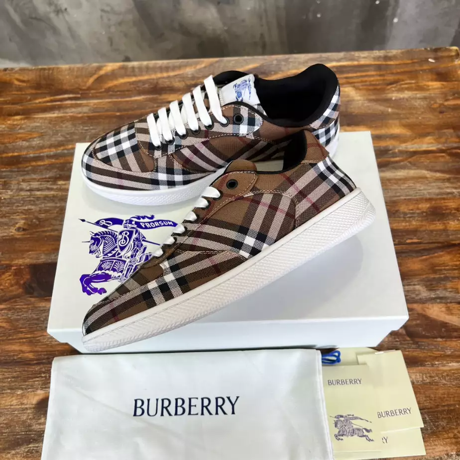 BURBERRY CHECK TERRACE SNEAKERS - BBR092