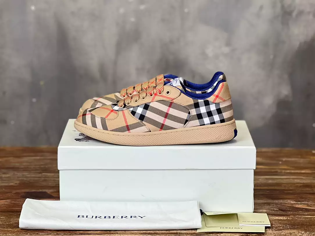 BURBERRY CHECK TERRACE SNEAKERS - BBR094