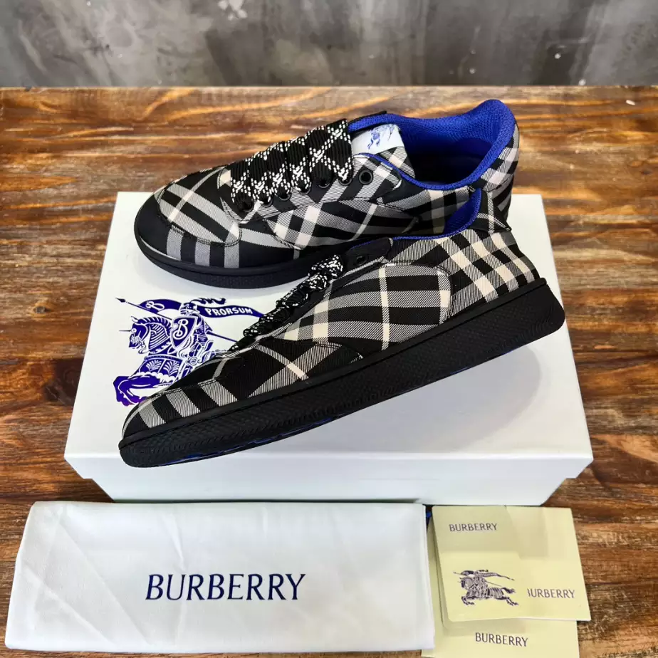 BURBERRY CHECK TERRACE SNEAKERS - BBR095