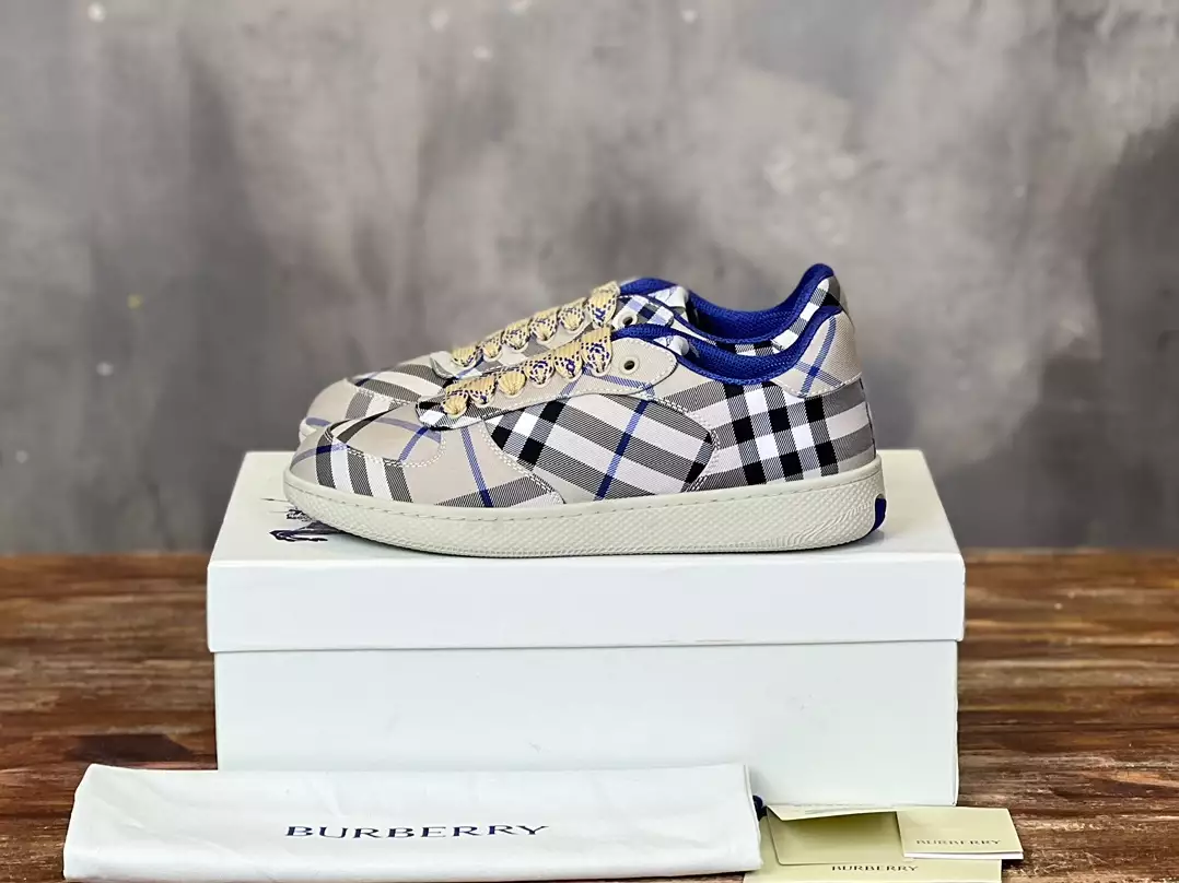 BURBERRY CHECK TERRACE SNEAKERS - BBR096