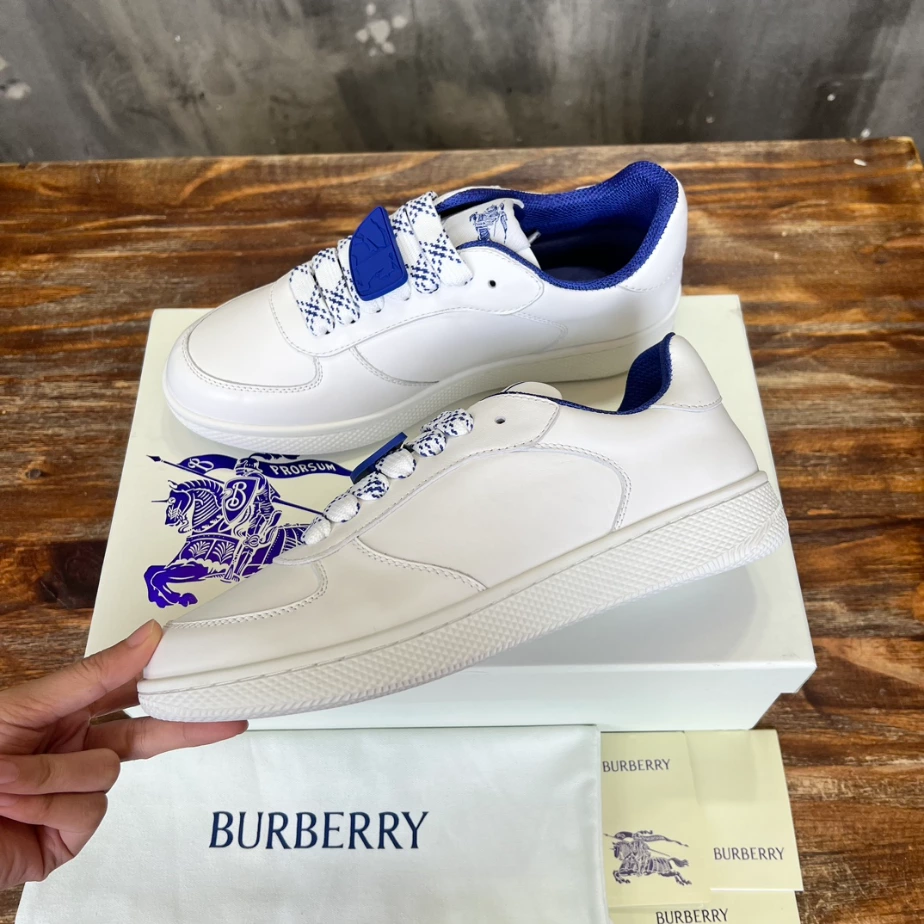 BURBERRY LEATHER TERRACE SNEAKERS - BBR086