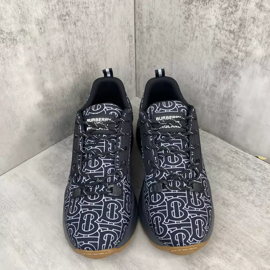 BURBERRY PLATFORM SNEAKERS - BBR059