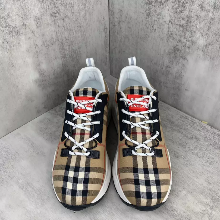 BURBERRY PLATFORM SNEAKERS - BBR061