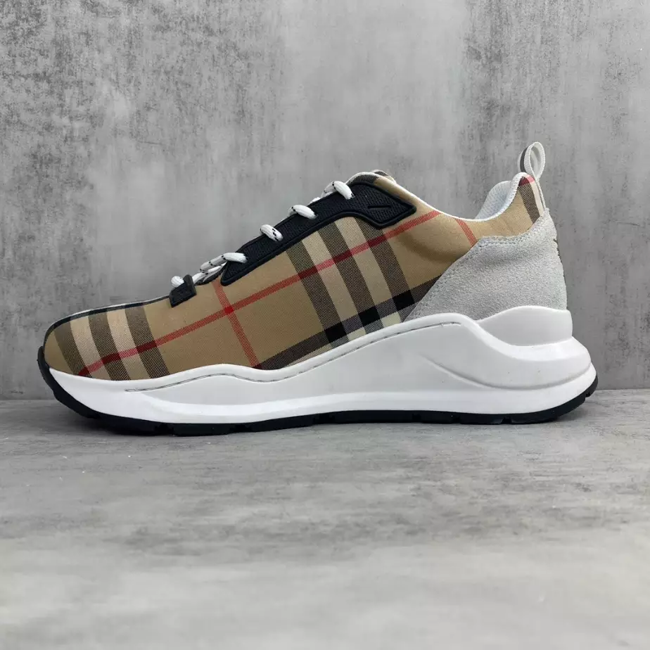 BURBERRY PLATFORM SNEAKERS - BBR061