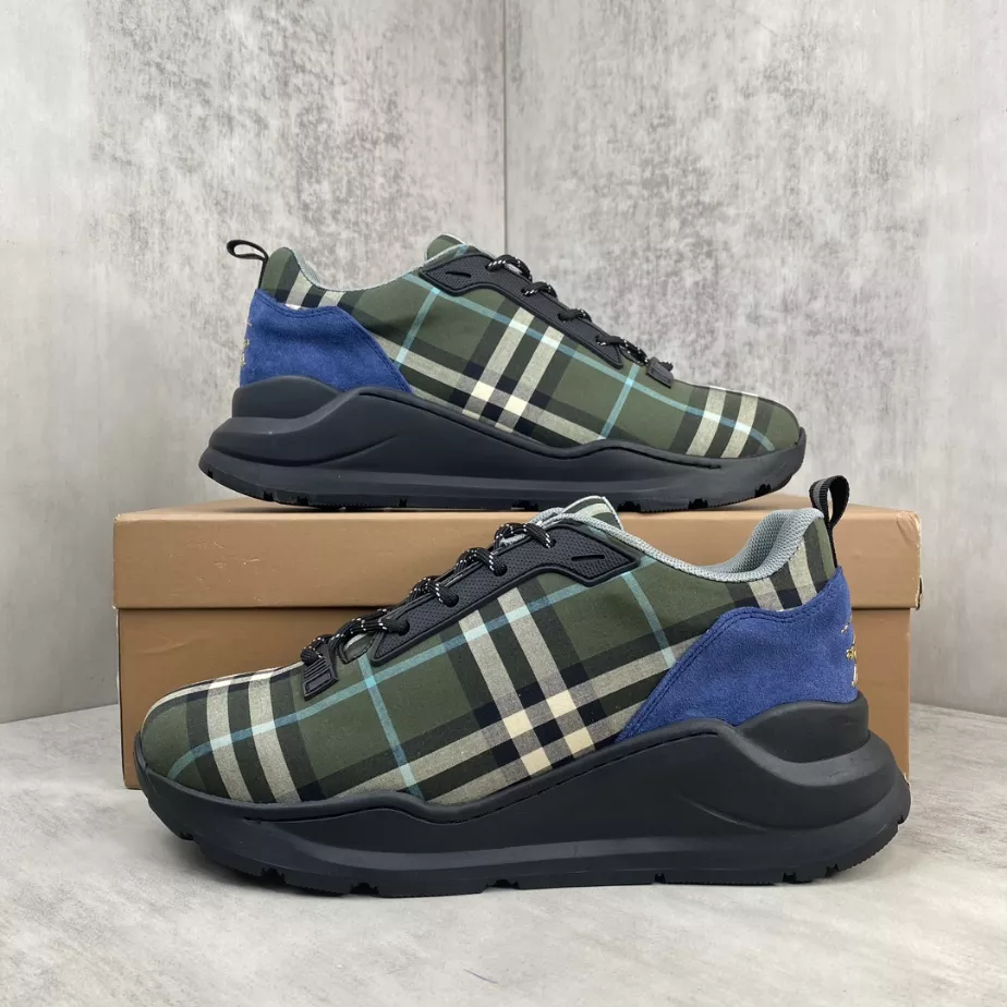 BURBERRY PLATFORM SNEAKERS - BBR063