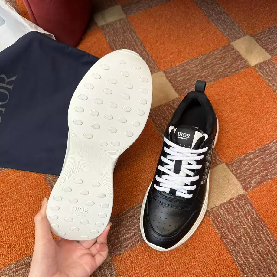 DIOR B25 RUNNER CASUAL SNEAKERS