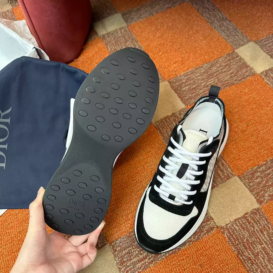 DIOR B25 RUNNER CASUAL SNEAKERS