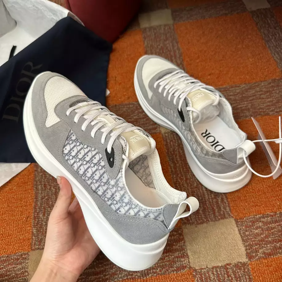DIOR B25 RUNNER CASUAL SNEAKERS