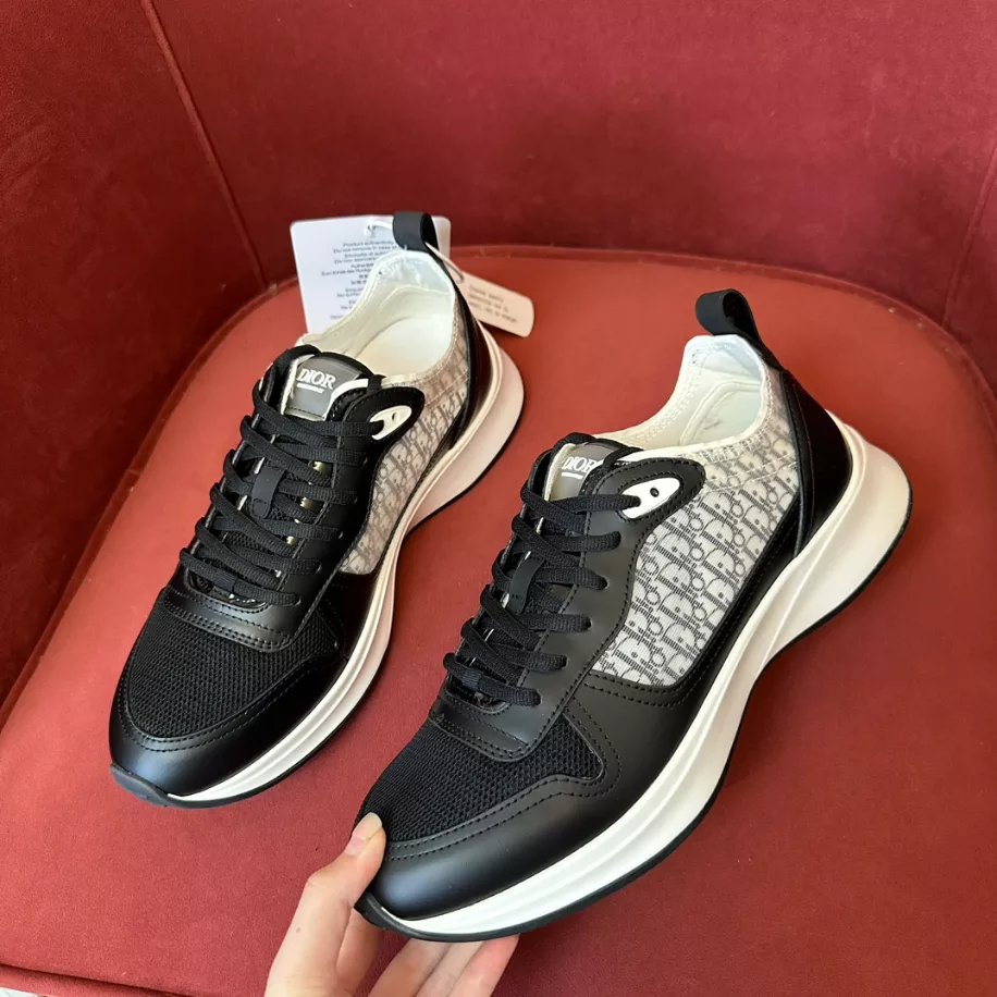 DIOR B25 RUNNER CASUAL SNEAKERS