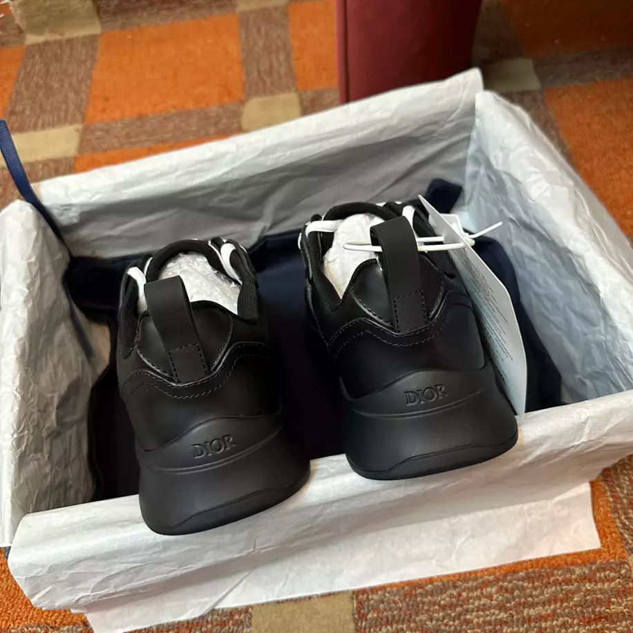 DIOR B25 RUNNER CASUAL SNEAKERS
