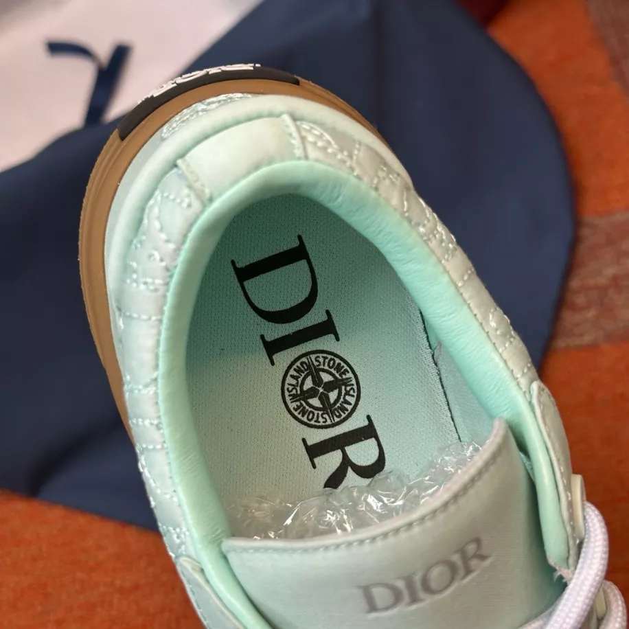 DIOR B33 SKATEBOARD SNEAKER