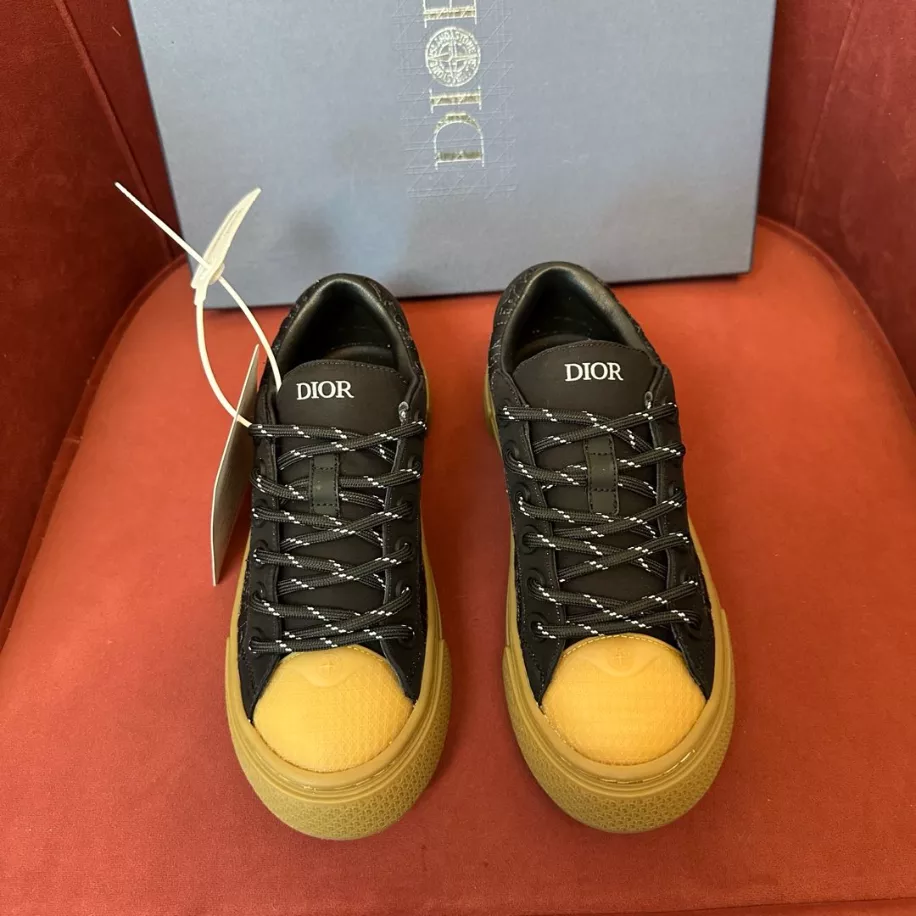 DIOR B33 SKATEBOARD SNEAKER