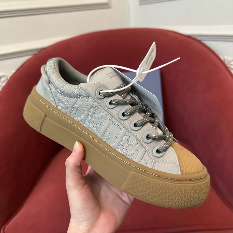 DIOR B33 SKATEBOARD SNEAKER
