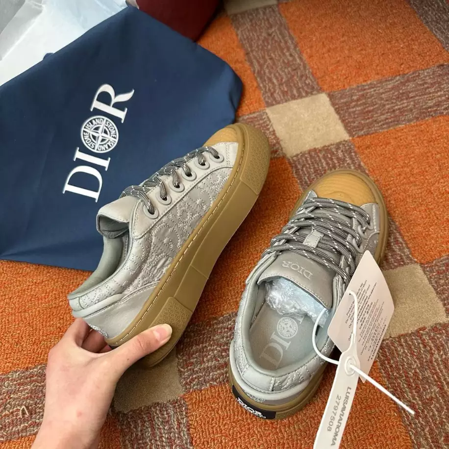 DIOR B33 SKATEBOARD SNEAKER