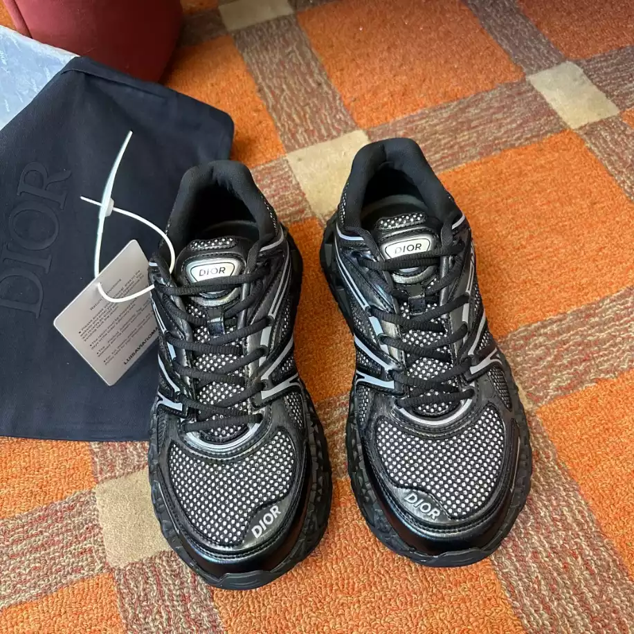 DIOR B35 BLADE COUPLE SNEAKERS