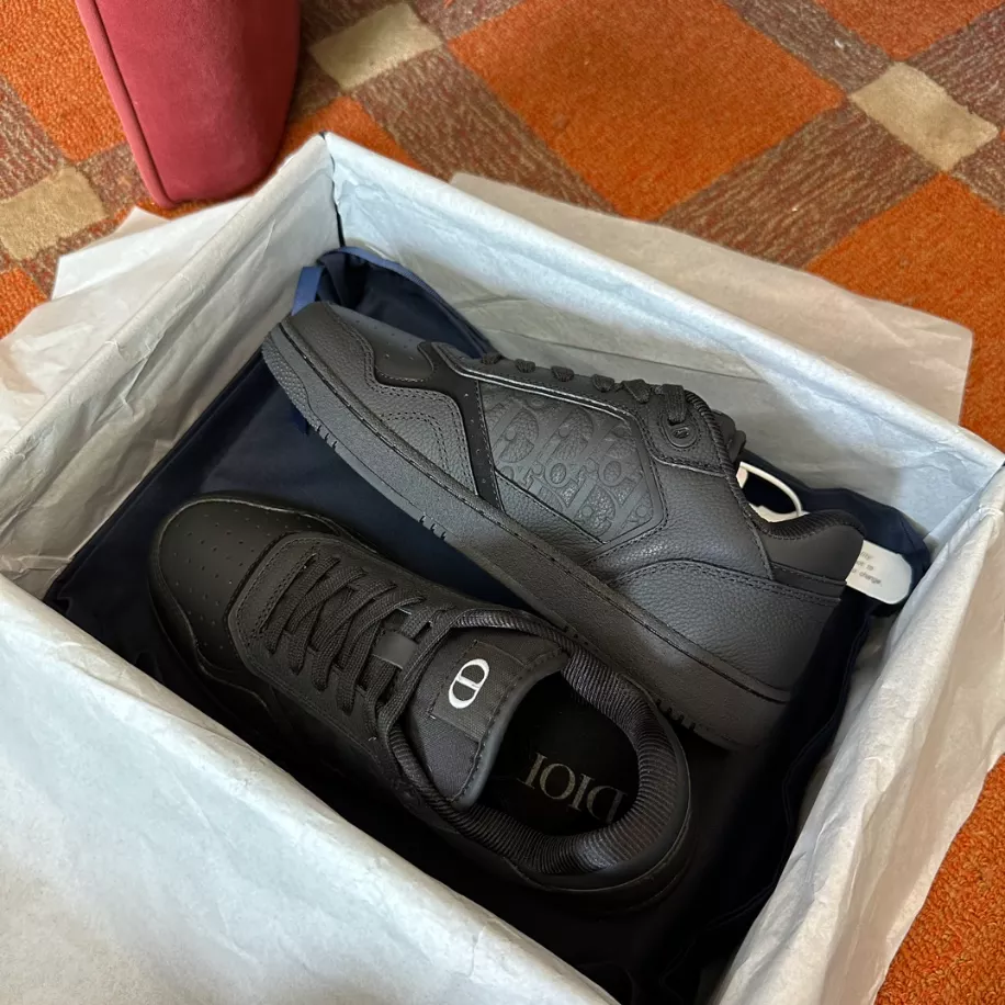 DIOR COUPLE LOW TOP B27 CASUAL SNEAKERS