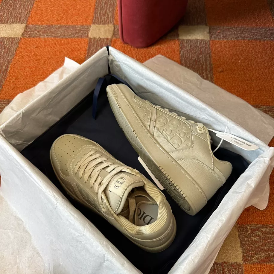 DIOR COUPLE LOW TOP B27 CASUAL SNEAKERS
