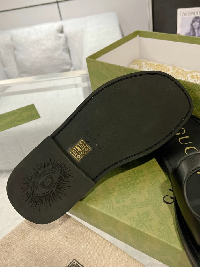 GUCCI MEN'S SLIDE SANDAL - GSL067