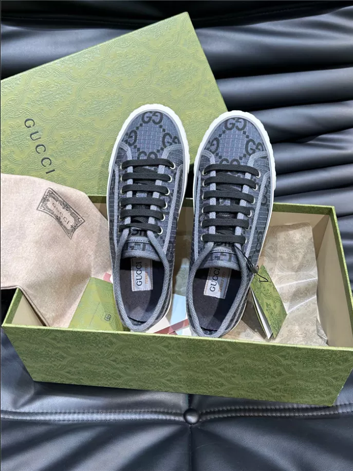 GUCCI SNEAKER