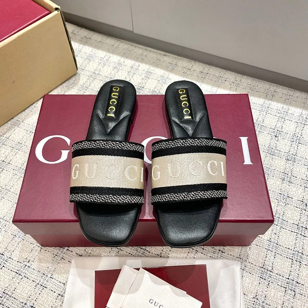 GUCCI WOMEN'S SLIDE SANDAL - GSL075
