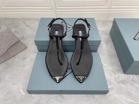 PRADA THONG SANDALS IN BLACK BRUSHED LEATHER - PSD047
