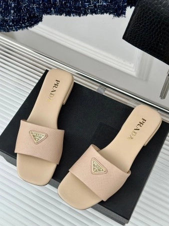 PRADA WOMEN'S SLIDES IN BEIGE SAFFIANO LEATHER - PSD062