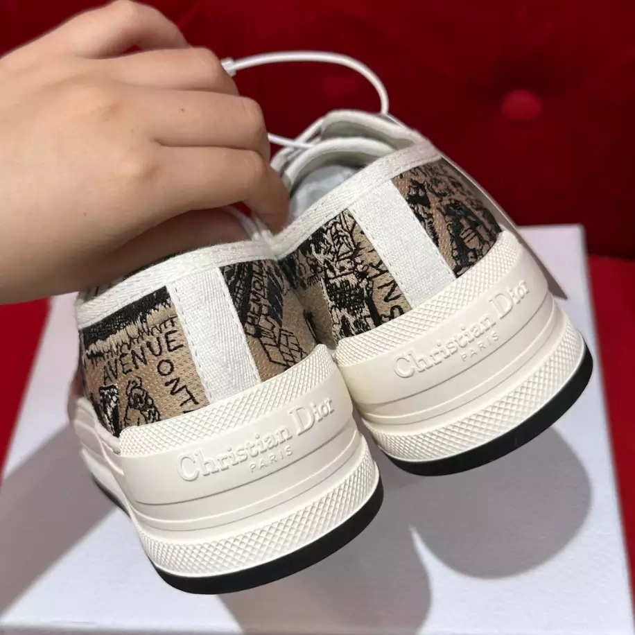 DIOR COUPLE LOW TOP B27 CASUAL SNEAKERS