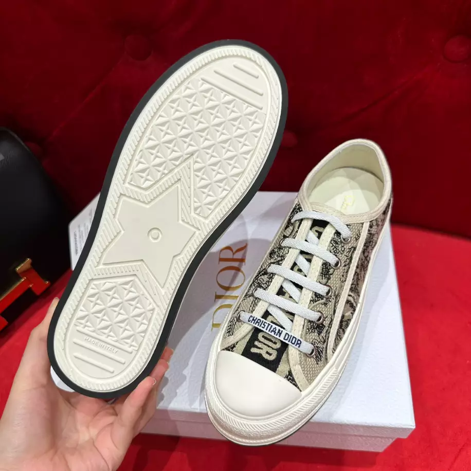 DIOR COUPLE LOW TOP B27 CASUAL SNEAKERS