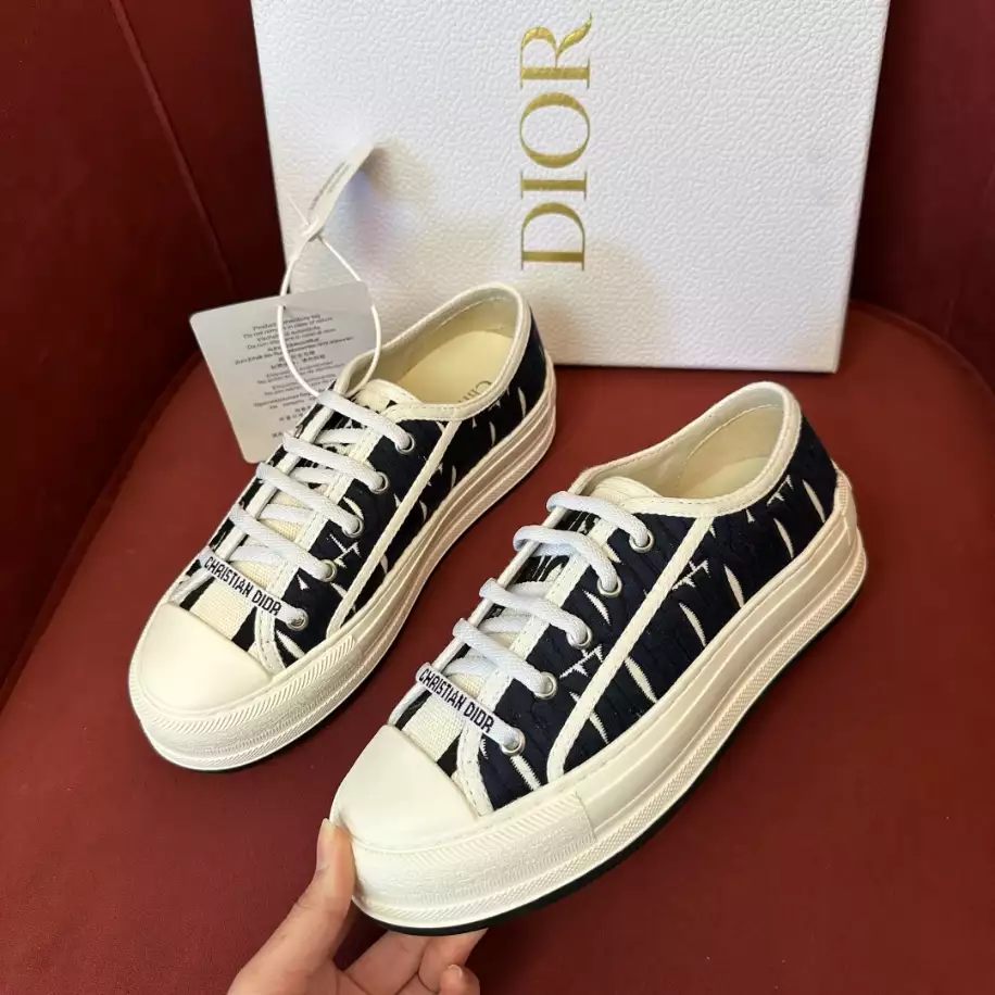 DIOR COUPLE LOW TOP B27 CASUAL SNEAKERS