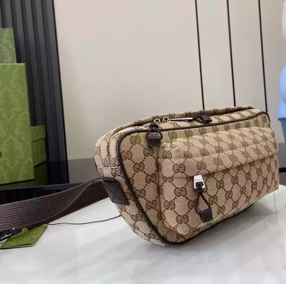 GG jumbo small belt bag in black leather - BG080 GG jumbo small belt bag in black leather