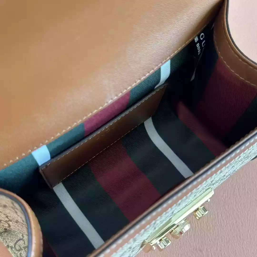 GG Supreme Padlock Small Shoulder Bag - BG081 GG Supreme Padlock Small Shoulder Bag